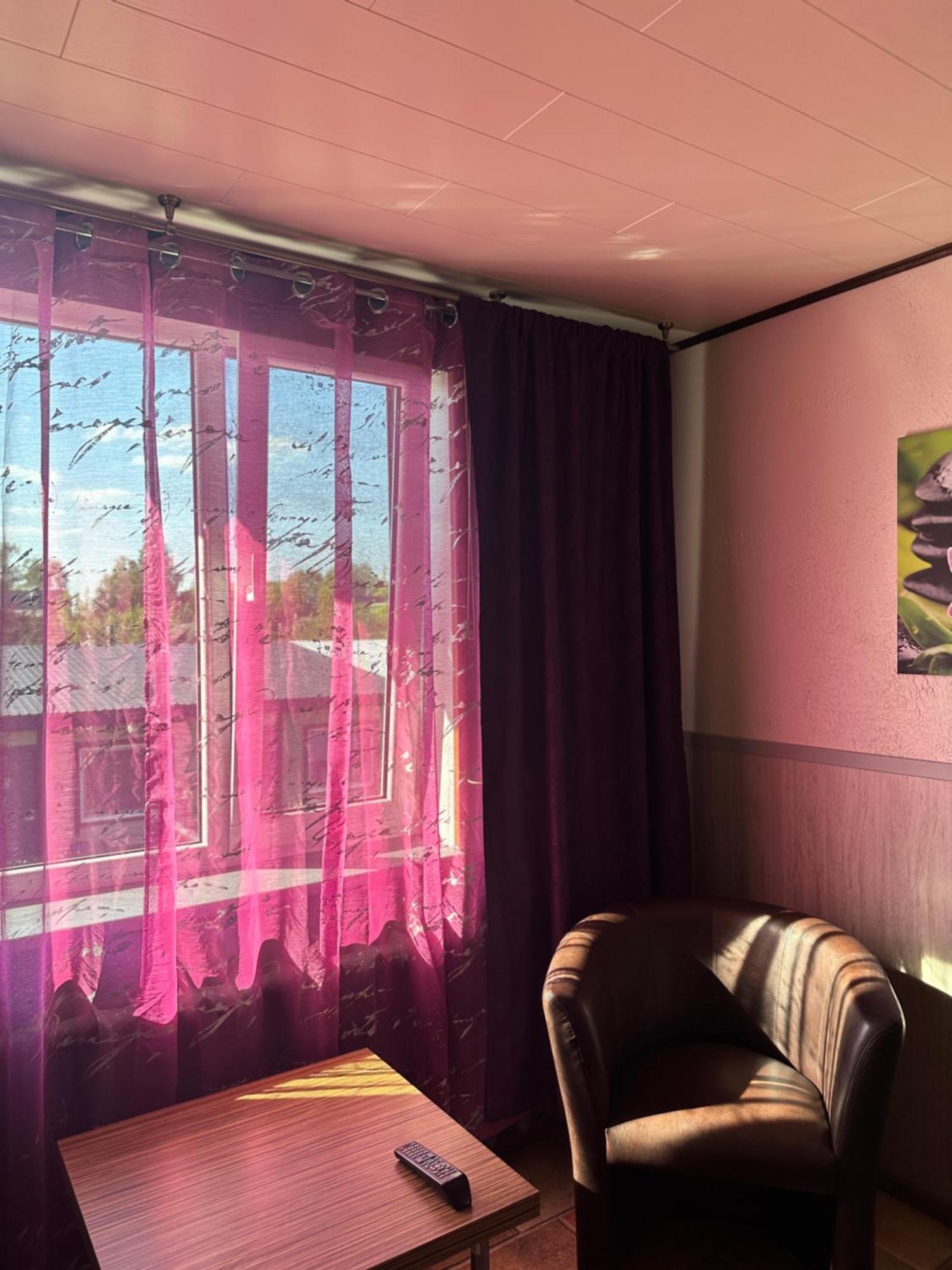 Guesthouse Maenniku Pärnu Exteriör bild